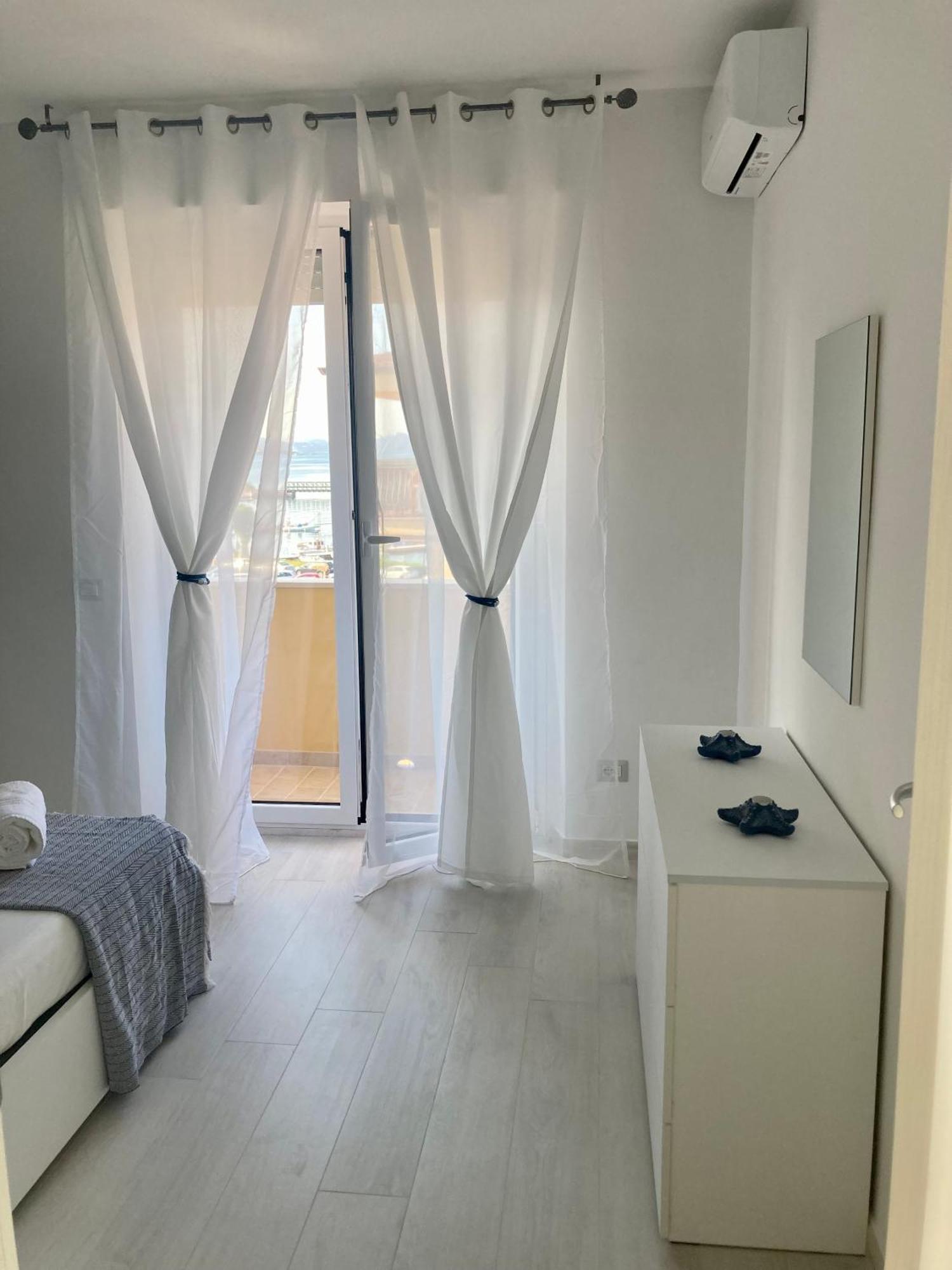 Appartamento Tizzy La Maddalena  Exterior foto